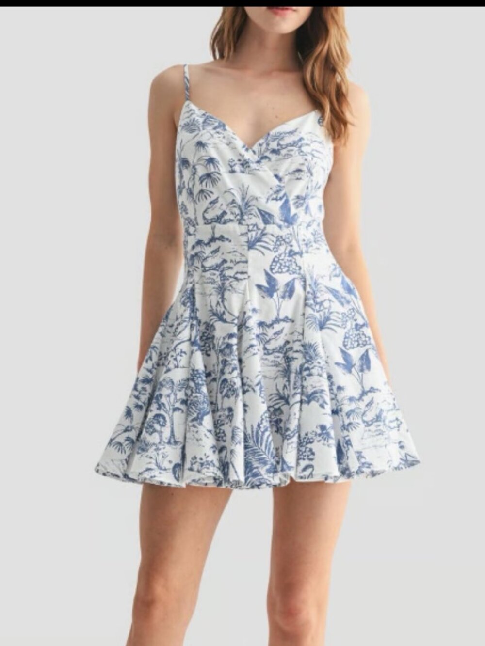 Lush Floral Mini Dress in White & Blue Size M Like New